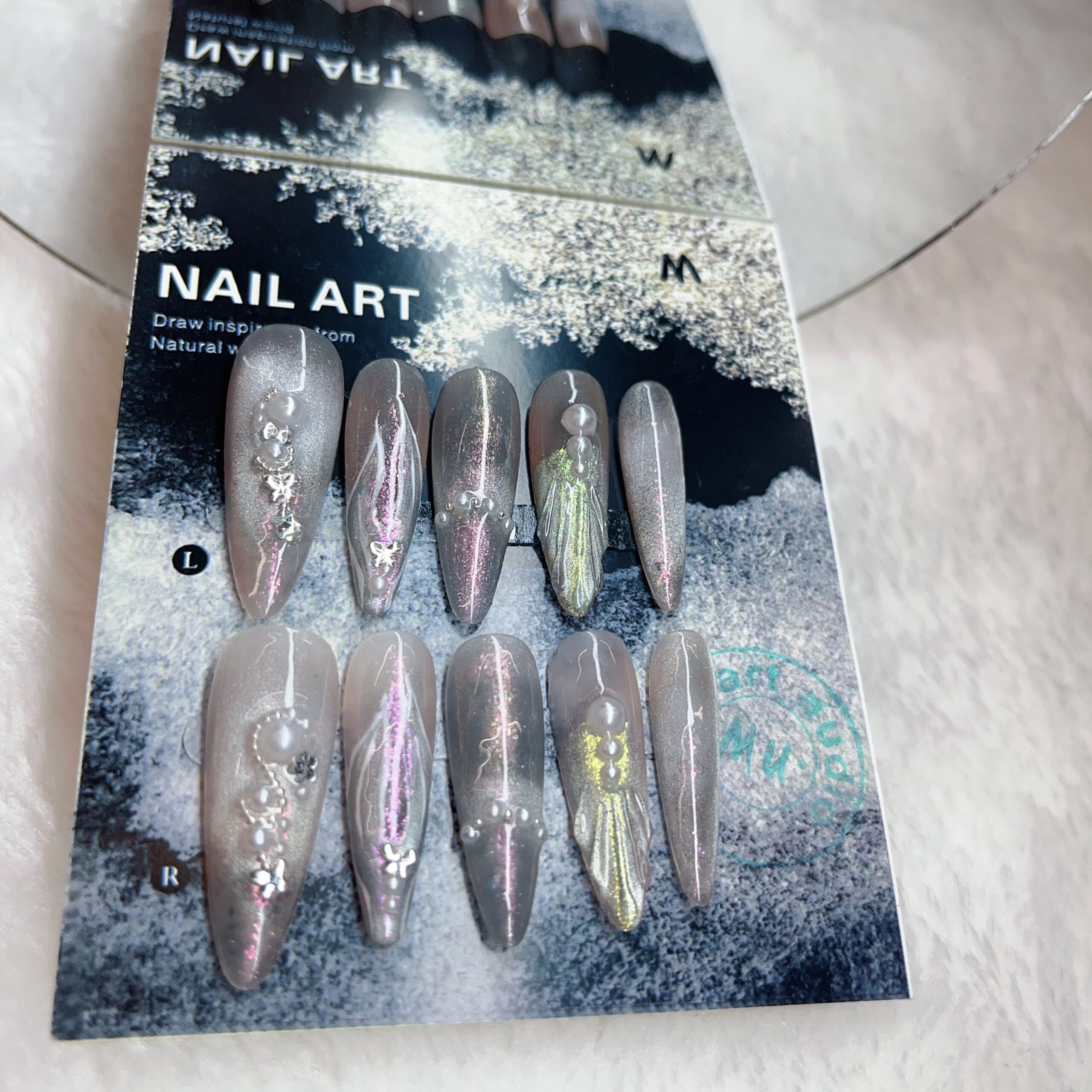 Holographic Pearl & Glitter Press - On Nails Set